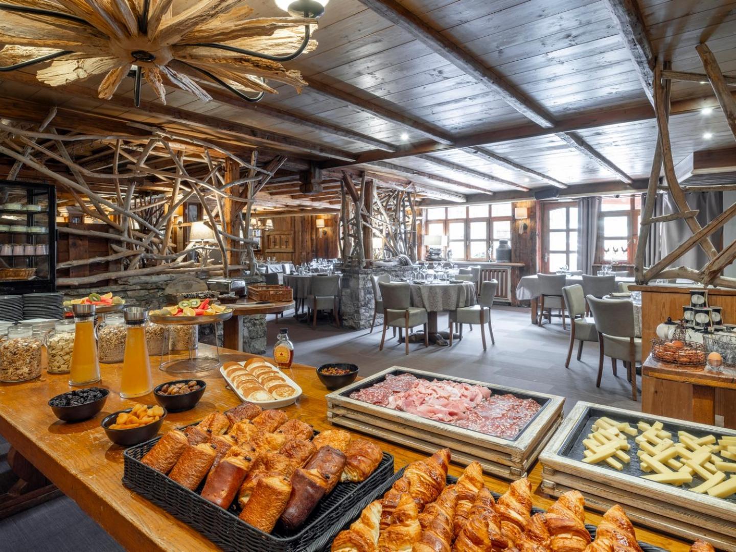 Hotel Eterlou Мерибель Экстерьер фото